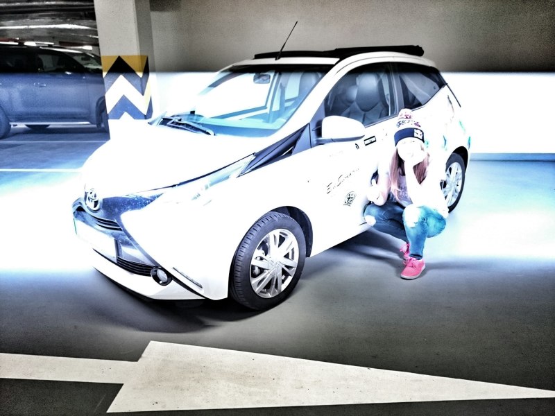 eva-samkova-toyota-aygo